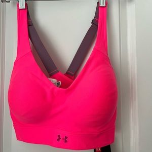 Under Armour Sports Bra Size Large
